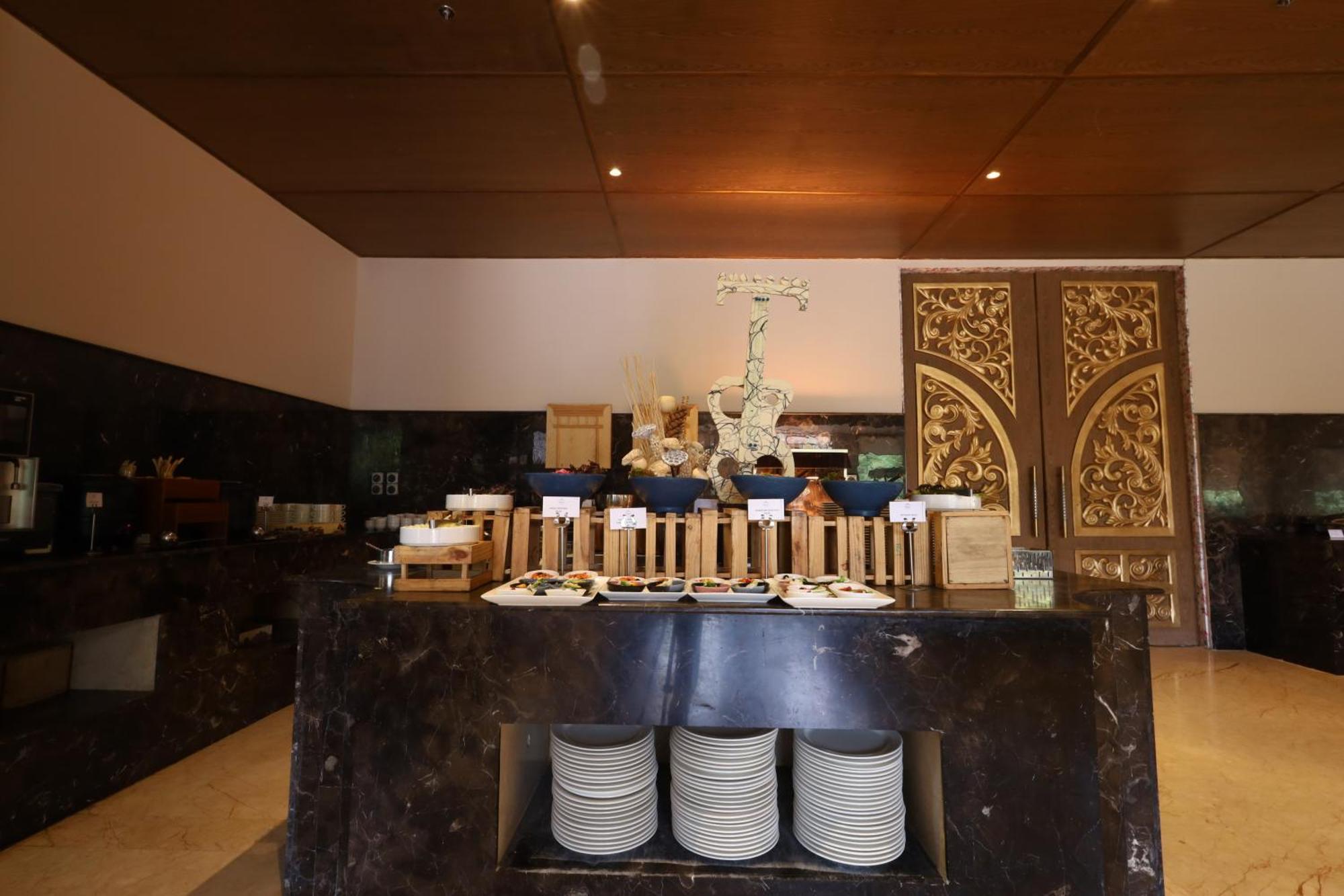 Ananta Spa & Resort Jaipur Buitenkant foto