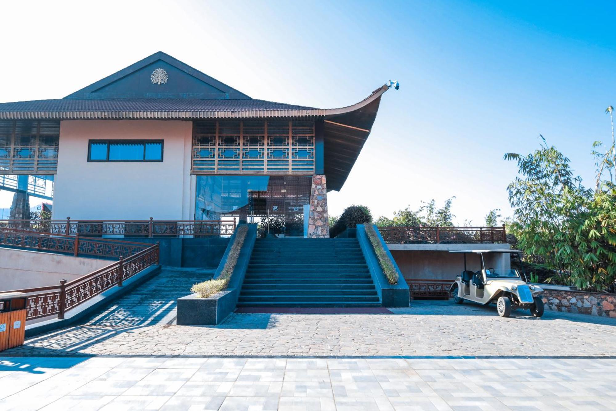 Ananta Spa & Resort Jaipur Buitenkant foto